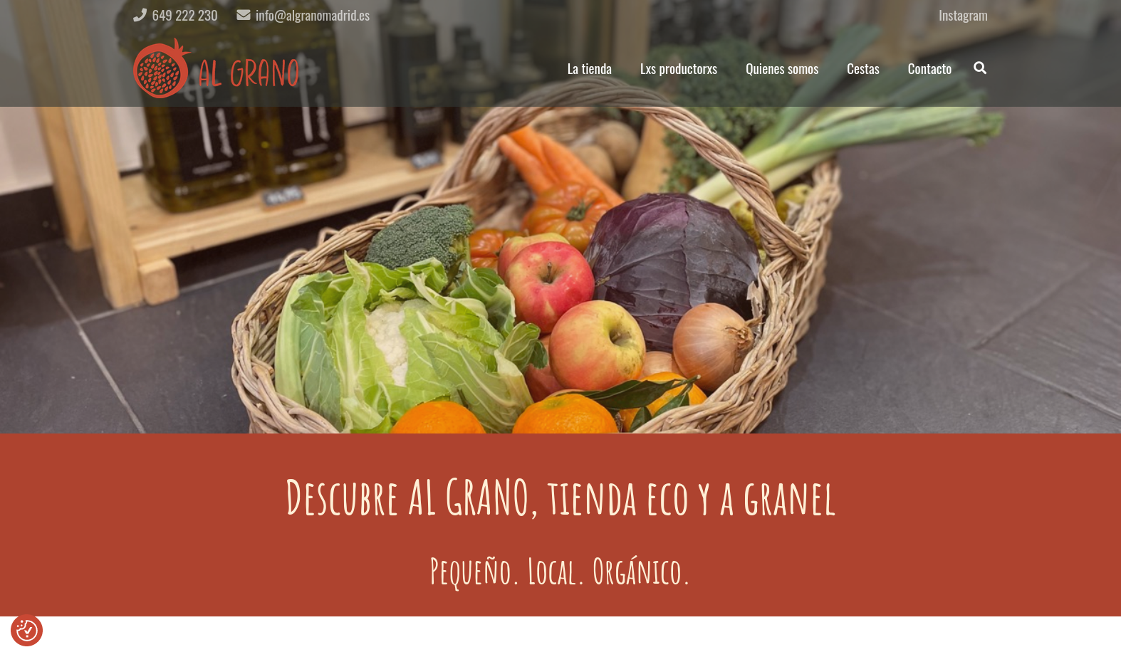 Captura de pantalla de una página web, texto "AL GRANO" en la parte superior izquierda, en el centro una foto de frutas y verduras, en la parte inferior "Descubre AL GRANO, tienda eco y a granel"